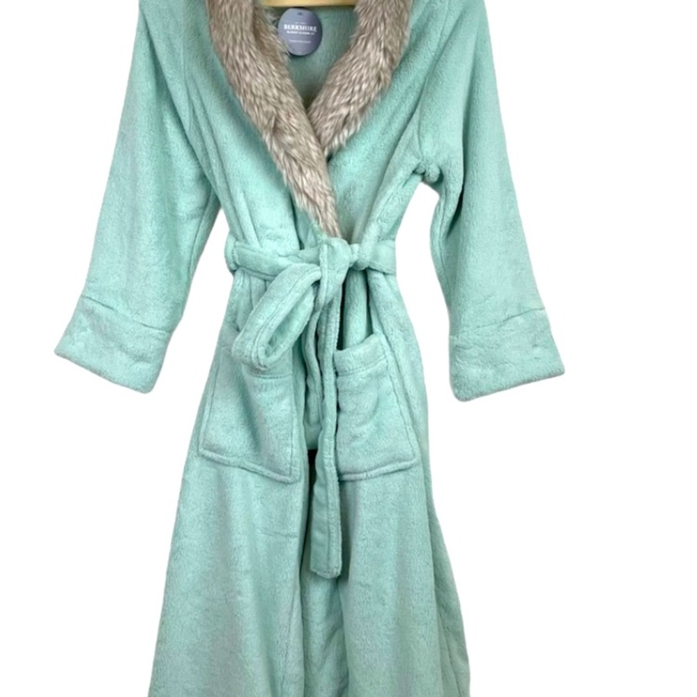 Berkshire Faux Fur Green Maxi Robe in Medium